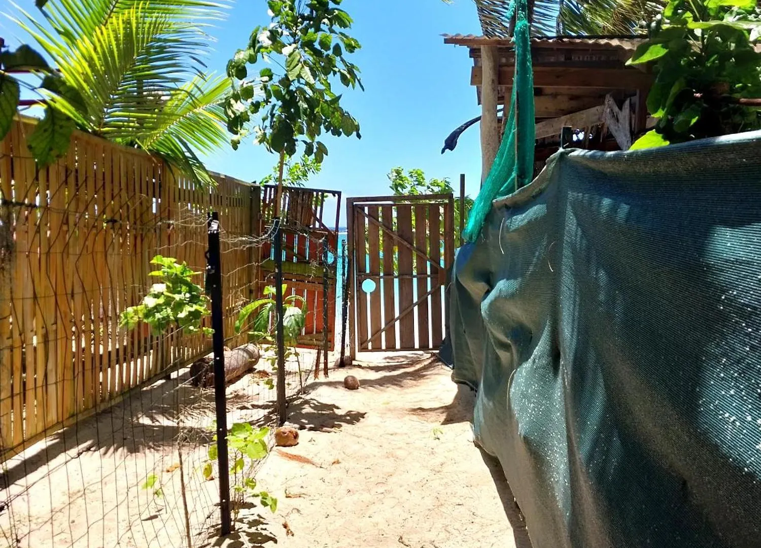 Tahiti - Fare Vainato Beach Punaauia  0*, Punaauia (Tahiti)